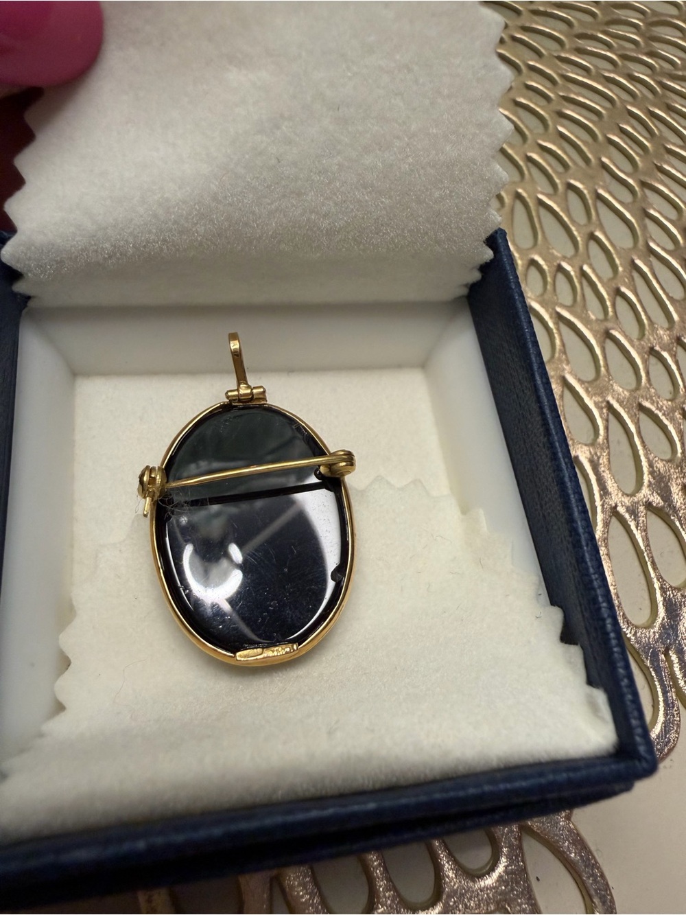 Blue Cameo Virgin Mary Pendant Necklace from Vatican City - Picture 3 of 3